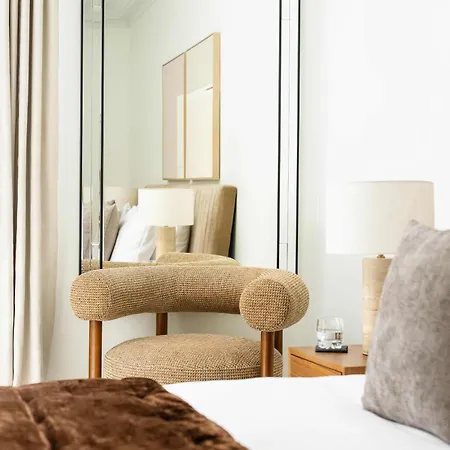 Apartment Montaigne Collection Iii 3br 8p Triangle D Or *