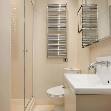 Montaigne Collection Iii 3br 8p Triangle D Or Apartment *
